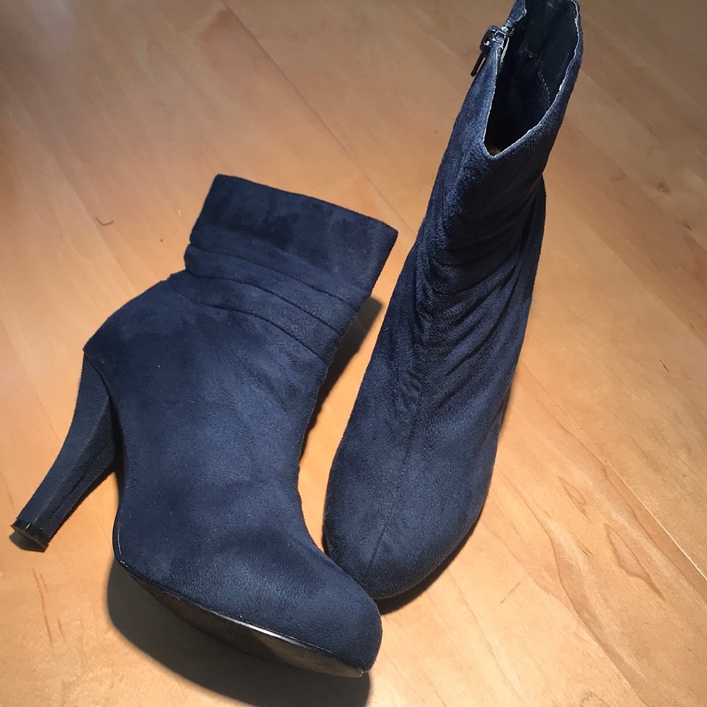 NEW Navy FDI Vegan Sueded 8.5 Bootie